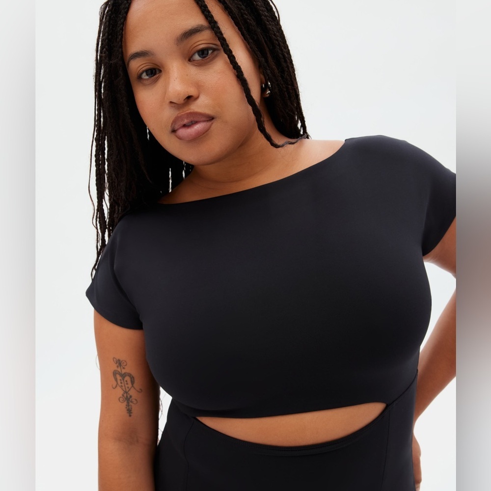 NWT Girlfriend Collective Route Bea Baby Tee